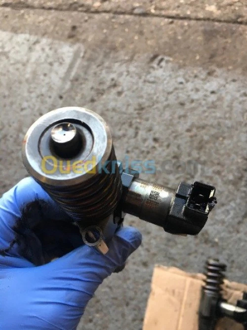 INJECTEURS PASSAT GOLF AUDI أنجيكتور..
