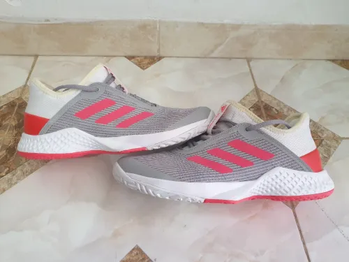 Basket Adidas original kaba pour femme 