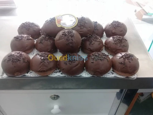 Preparation de tout sort de gateaux 