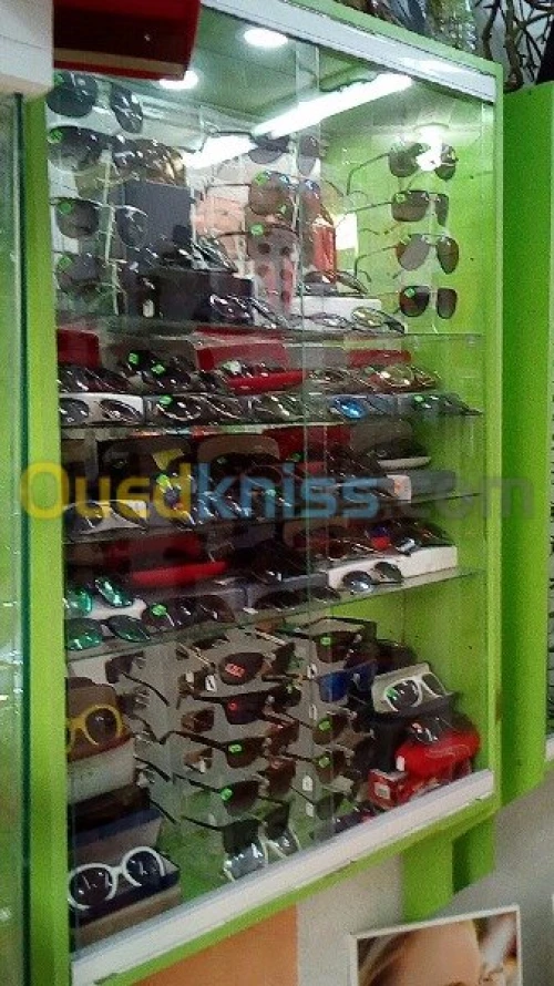 Agencement de magasin d'optique