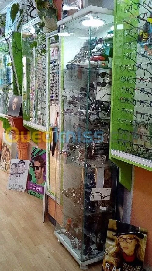 Agencement de magasin d'optique