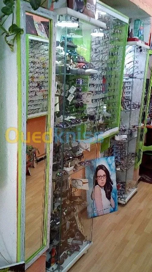 Agencement de magasin d'optique