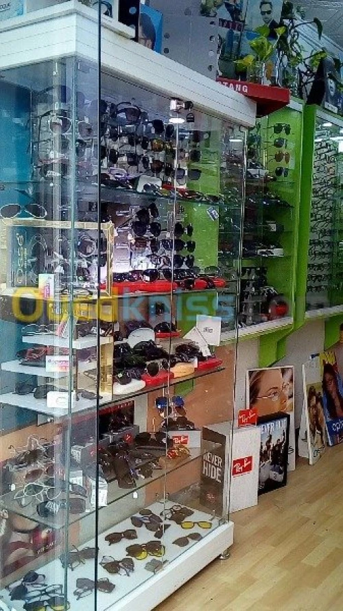 Agencement de magasin d'optique