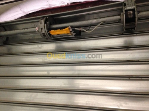 Rideaux metalliques electriques