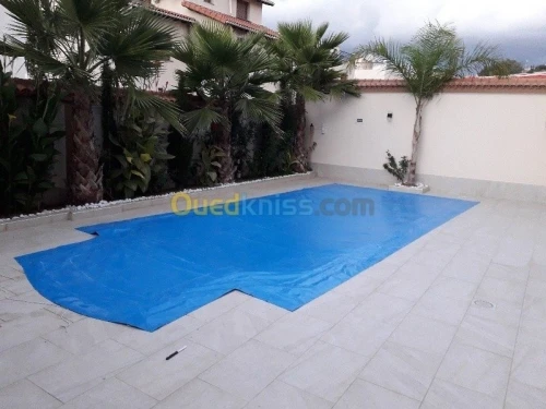 COUVERTURE DE PISCINE 