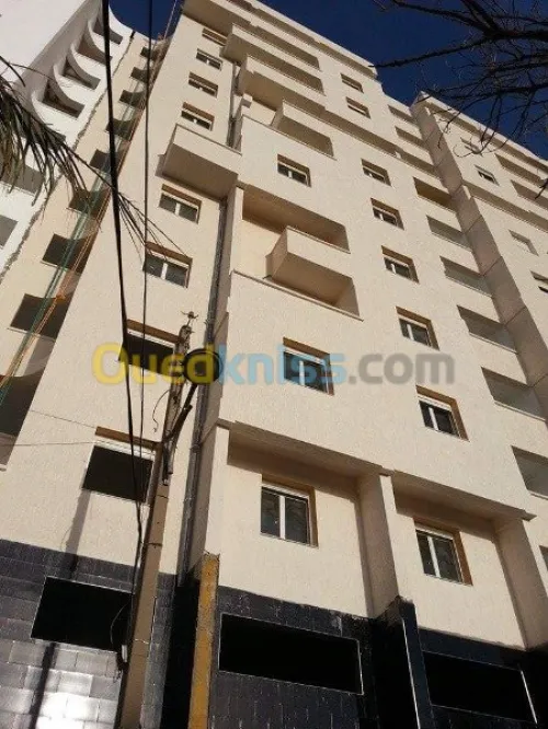 Restauration avec MONOCOUCHE