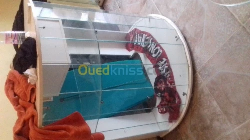 vitrine pour magasin 