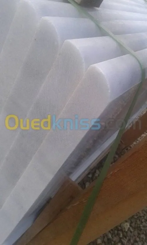 MARCHES ET CONTRES MARCHES EN MARBRE 