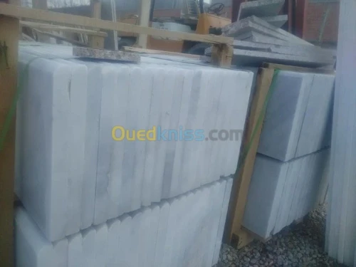 MARCHES ET CONTRES MARCHES EN MARBRE 