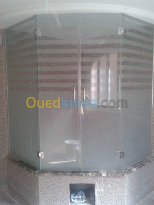  verre trempé et rideaux electrique