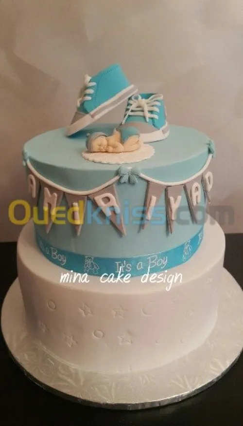 Gateaux d'anniversaire et pièce montée