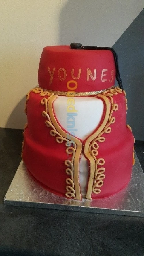 Gateaux d'anniversaire et pièce montée