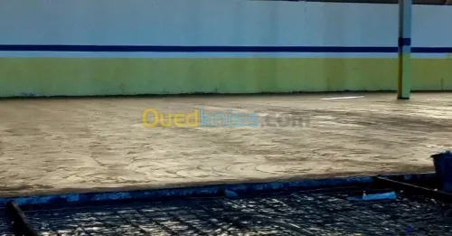   travaux du terrassement en béton