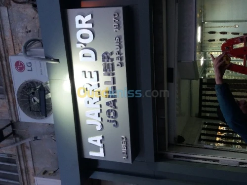 Panneaux led. Forex. Autocollant......