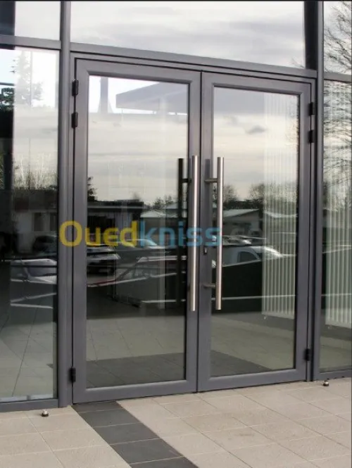 porte et fenetre d' aluminium  