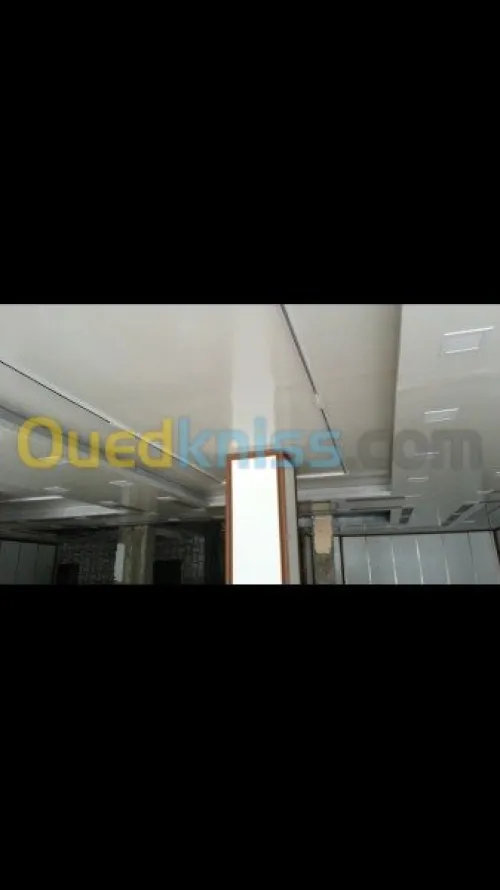   Travaux d' aménage  et  décoration