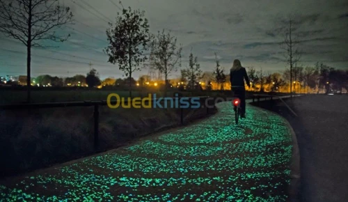 chemins et trottoirs lumineux