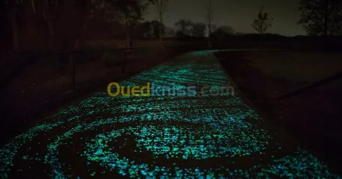 chemins et trottoirs lumineux