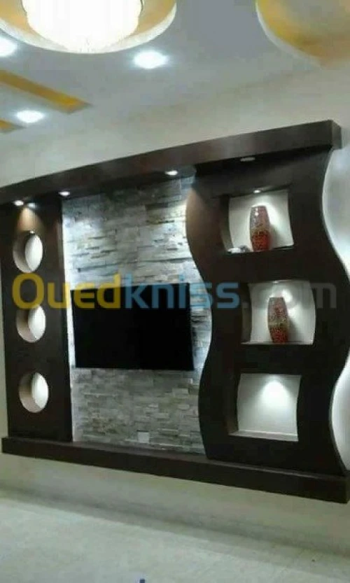 faux plafond séparation meubles tv