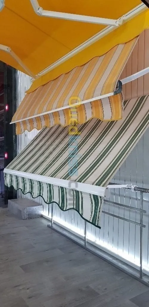 store extérieur sur mesure llaza 2024