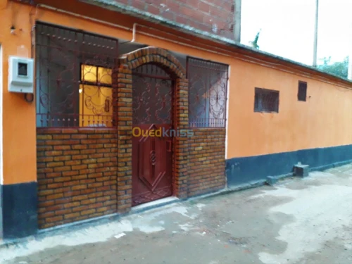 Location Appartement F3 Skikda Collo