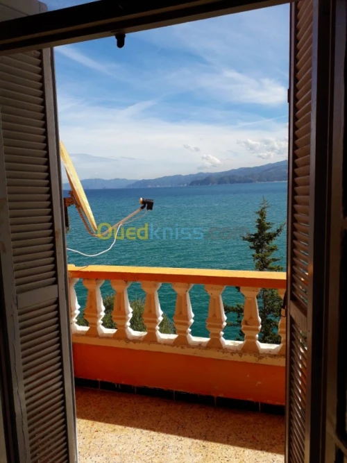 Location Appartement F3 Skikda Collo
