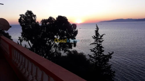 Location Appartement F3 Skikda Collo