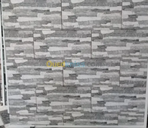 أحجار حقيقية ومزيفة إنتاج محلي وأجنبي