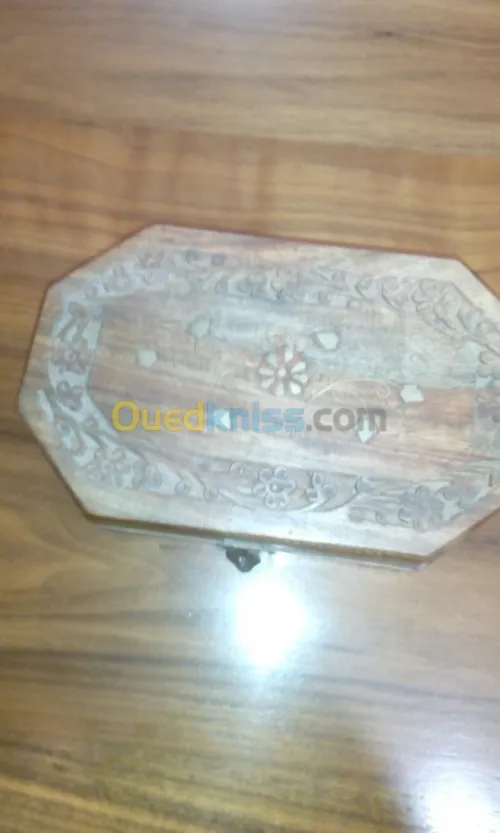 OBJETS DECORATIFS 