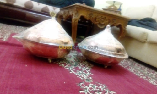 OBJETS DECORATIFS 
