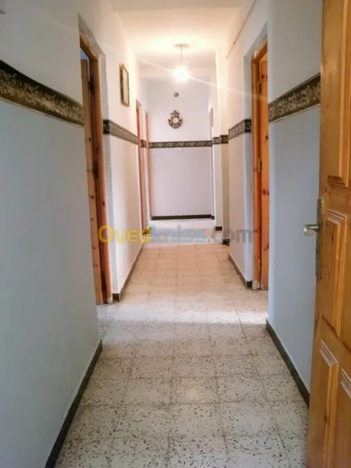Location Appartement F4 Mostaganem Mostaganem