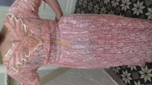 vêtement traditionnelles + un karakou 