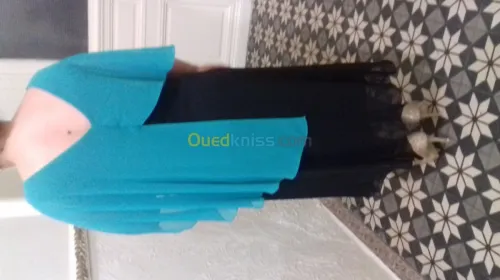 vêtement traditionnelles + un karakou 