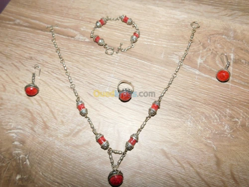 Parures en argent kabyle moderne