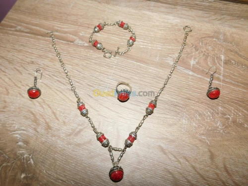 Parures en argent kabyle moderne