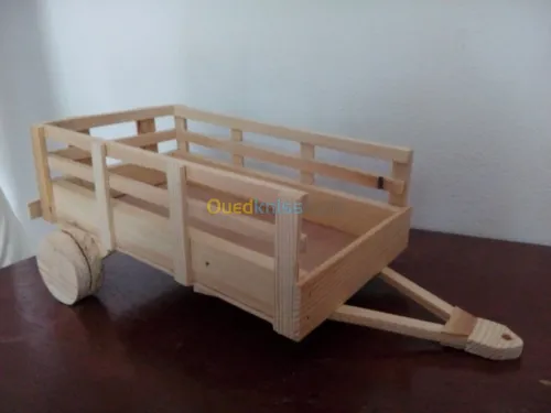 Bibelots en bois pour décoration  