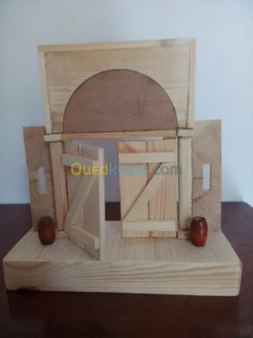 Bibelots en bois pour décoration  