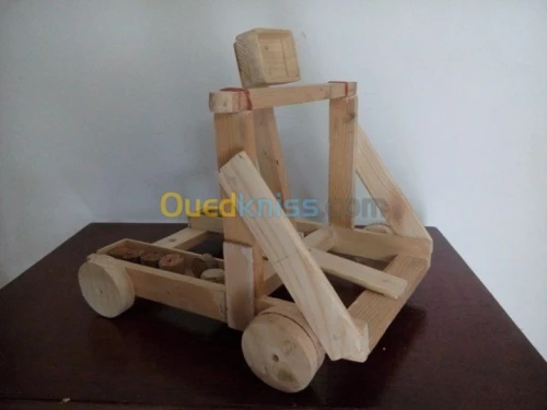 Bibelots en bois pour décoration  