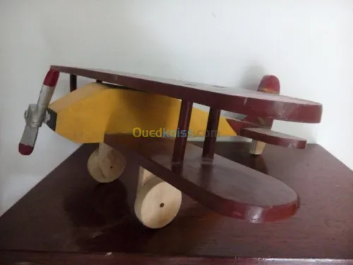 Bibelots en bois pour décoration  