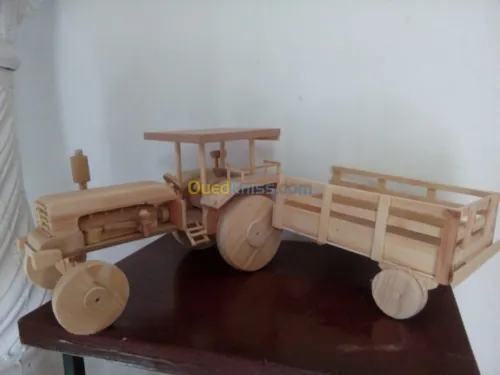 Bibelots en bois pour décoration  