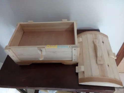 Bibelots en bois pour décoration  