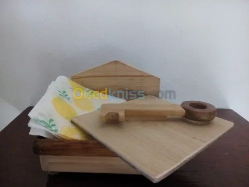 Bibelots en bois pour décoration  