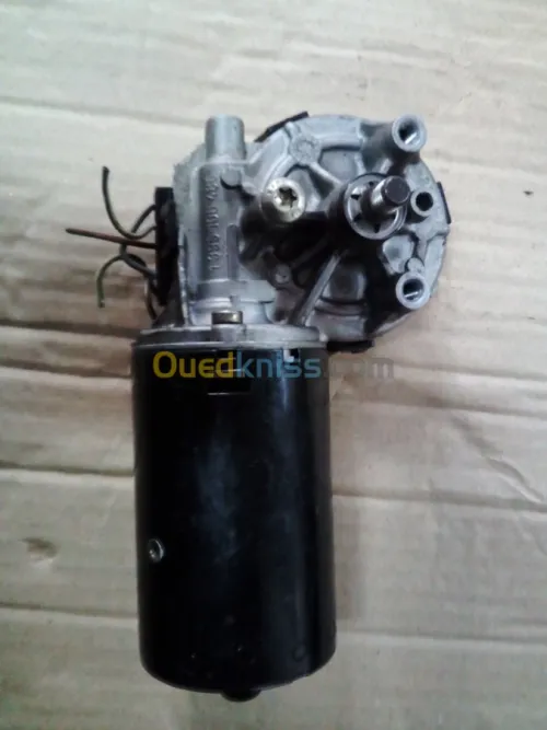 MOTEUR DESSUIE GLACE