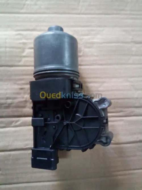 MOTEUR DESSUIE GLACE