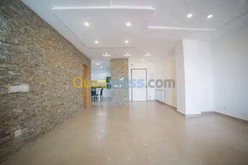 Plafond démontable et pvc