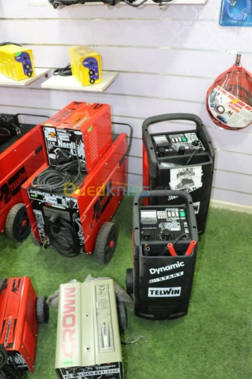 POSTE A SOUDER / CHARGEUR BATTERIE