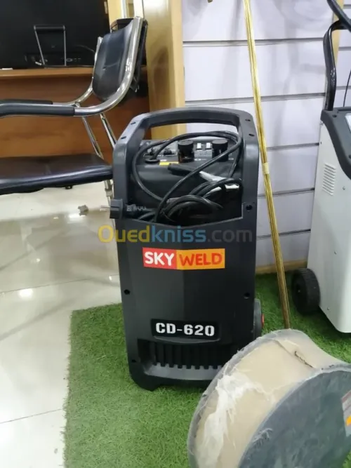 POSTE A SOUDER / CHARGEUR BATTERIE