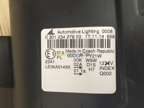 Phare Xenon Mercedes Classe C63 (W204)