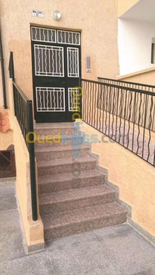 Location vacances Appartement F5 Tlemcen Tlemcen