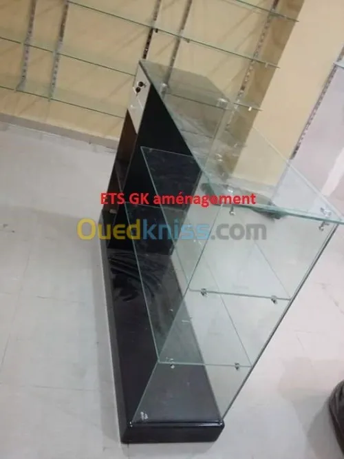 vitrine en verre pour les magasins 